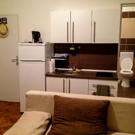 Hotel Ivo 2*