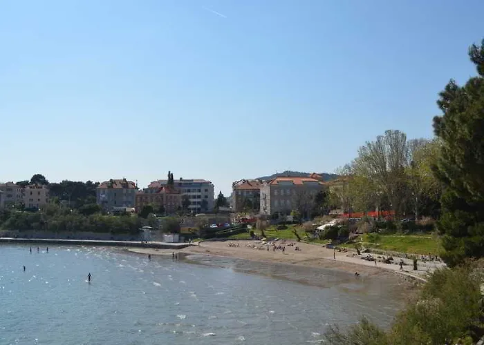 Ivo Hotel