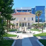 Ivo Hotel