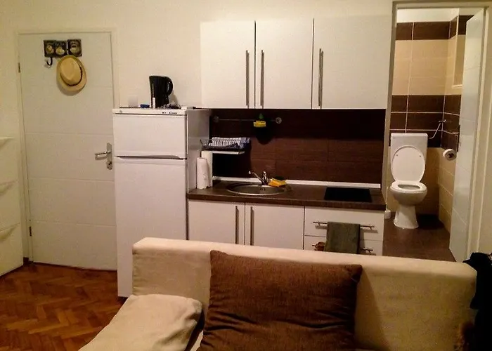 Hotel Ivo 2*